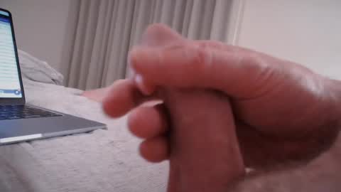 notsleeping1 online show from July 2, 1:01 pm