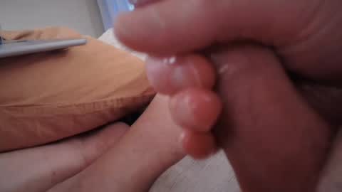 notsleeping1 online show from July 19, 6:48 am
