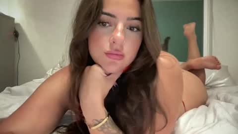 nellyxoxo online show from May 9, 1:30 am