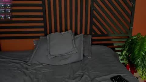 nova_grey__ online show from August 7, 6:08 pm