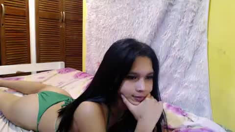 nova_licious online show from August 8, 1:16 am