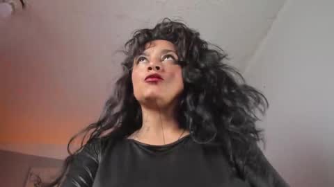 nova_scarlett online show from April 7, 5:58 pm