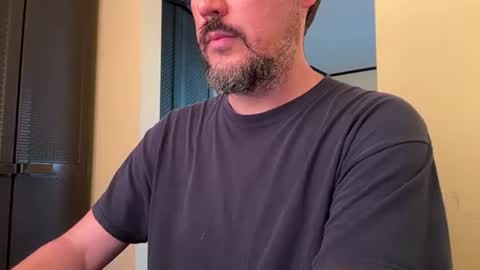 novio_muyalto online show from July 7, 11:30 pm