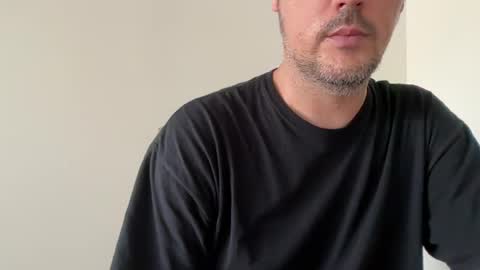 novio_muyalto online show from August 31, 9:26 pm