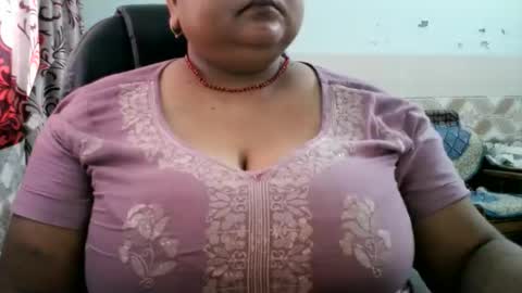 nsexyladdy online show from May 8, 11:45 am