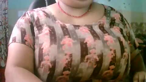 nsexyladdy online show from May 11, 3:20 am