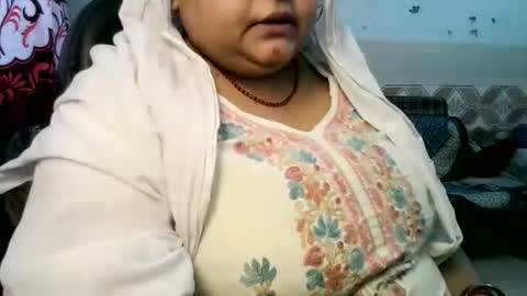 nsexyladdy online show from May 16, 11:32 am