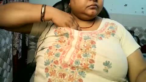 nsexyladdy online show from May 16, 4:29 pm