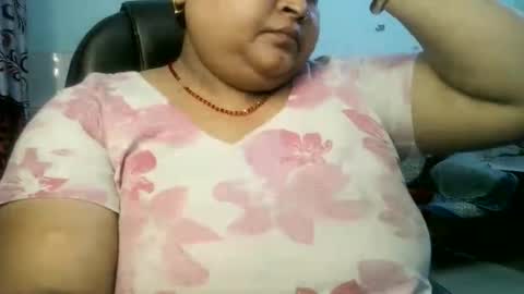 nsexyladdy online show from May 20, 2:51 pm