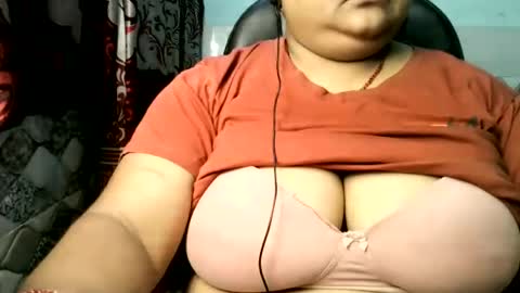 nsexyladdy online show from July 2, 5:14 pm