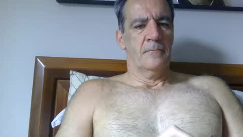 nudeisbest_123 online show from August 1, 3:23 am