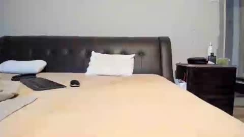 nudejack75 online show from July 19, 10:45 pm
