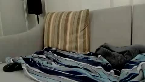 Nudelounger online show from August 15, 3:38 pm