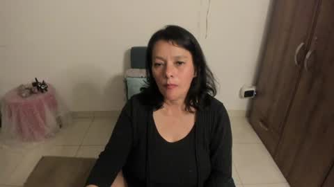 nuit_rose online show from August 12, 4:04 am