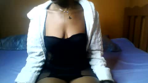nukshypipi online show from August 10, 1:29 am