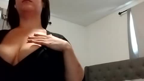 numb__nut online show from August 12, 11:51 pm