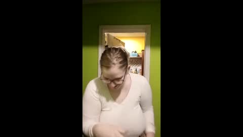 nursekrissy online show from May 30, 10:11 pm