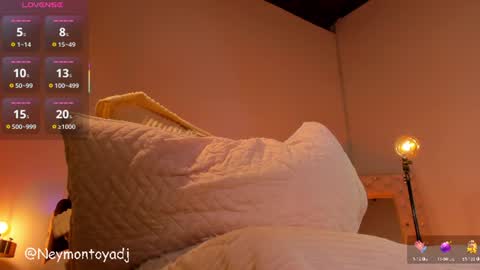   online show from August 10, 1:18 am