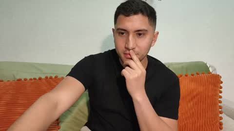 nuxfertt online show from May 21, 6:42 pm