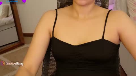 Nylaah online show from July 4, 1:41 am