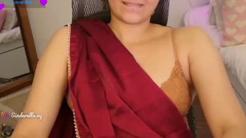 Nylaah online show from July 5, 3:42 am