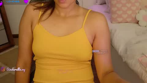 Nylaah online show from August 6, 4:22 am