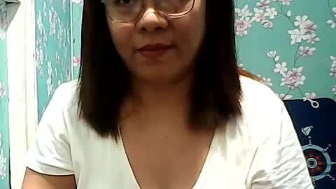 I am your angel online show from August 1, 9:48 am