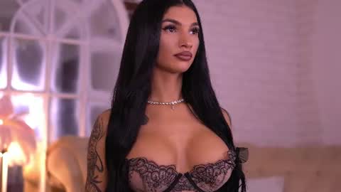 Nyssa online show from August 8, 7:25 pm