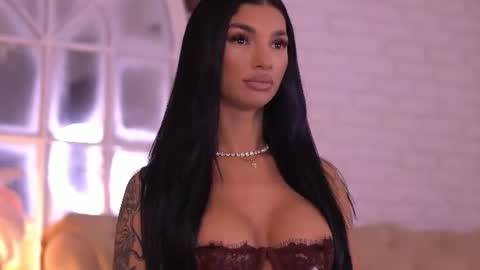 Nyssa online show from August 11, 6:32 pm