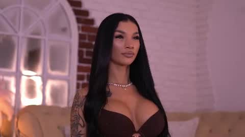 Nyssa online show from August 14, 6:33 pm