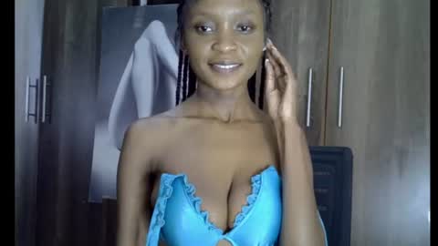 nyverra online show from August 5, 9:51 am