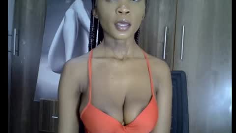 nyverra online show from August 7, 7:19 am