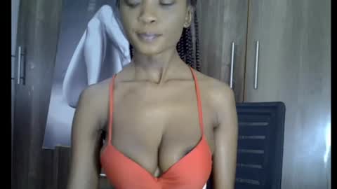 nyverra online show from August 7, 8:36 am