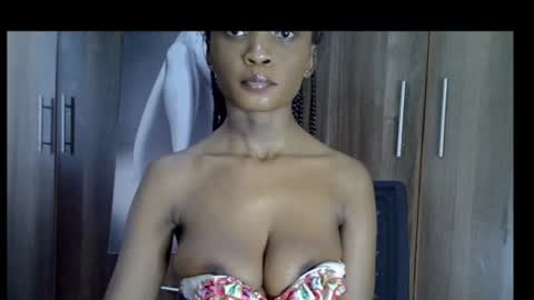 nyverra online show from August 17, 10:31 am