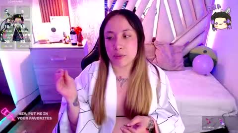 nyx_andria online show from August 11, 6:37 am