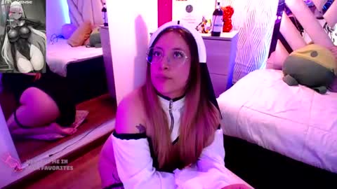 nyx_andria online show from August 12, 7:00 am