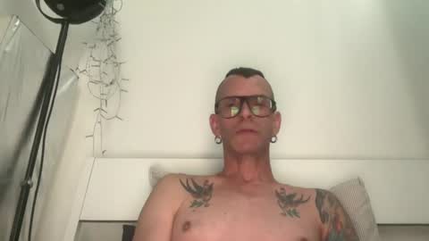 Jonathan Deep online show from July 28, 12:11 pm