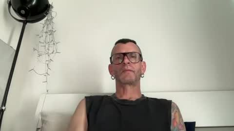 Jonathan Deep online show from August 1, 12:55 pm