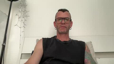 Jonathan Deep online show from August 3, 11:50 am