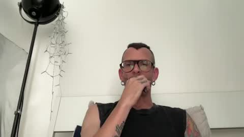Jonathan Deep online show from August 3, 1:07 pm