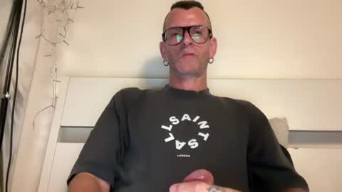 Jonathan Deep online show from August 10, 9:05 pm