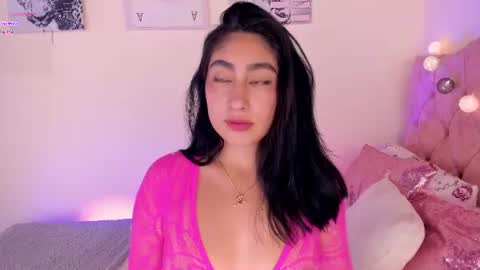MAILY  online show from June 17, 6:18 pm