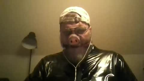 obesepervpiggy89 online show from May 18, 2:23 am