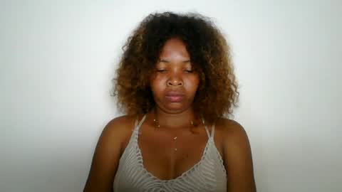 obricia online show from August 12, 8:33 pm