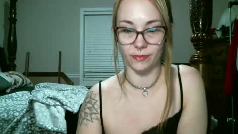 OcculticKitty online show from March 17, 2:27 am