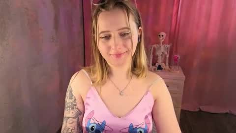 Lili 3 online show from May 27, 2:02 am