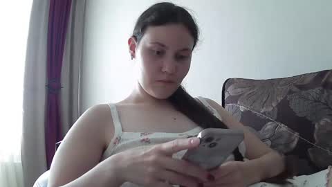 ocieburley online show from August 12, 4:04 am