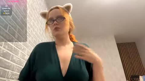 Elizabeth online show from August 4, 3:31 pm