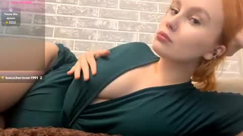 Elizabeth online show from August 5, 7:45 pm