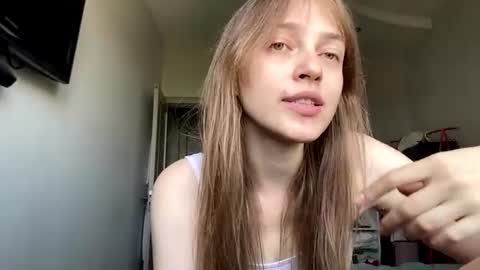 Mila online show from July 30, 8:32 am